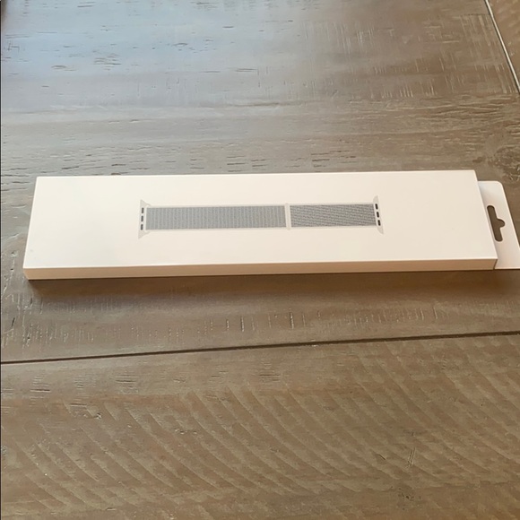 Apple Watch 44mm Seashell Sport Loop